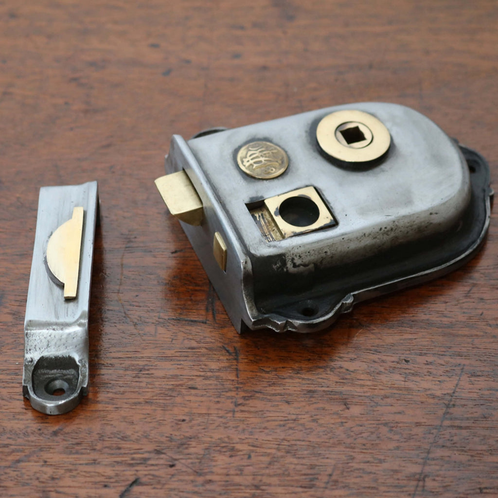 Cromwell Cast Iron Rim Latch
