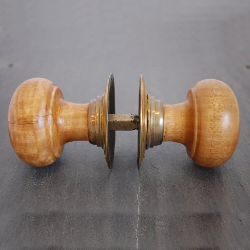 Oak Bun Door Knobs