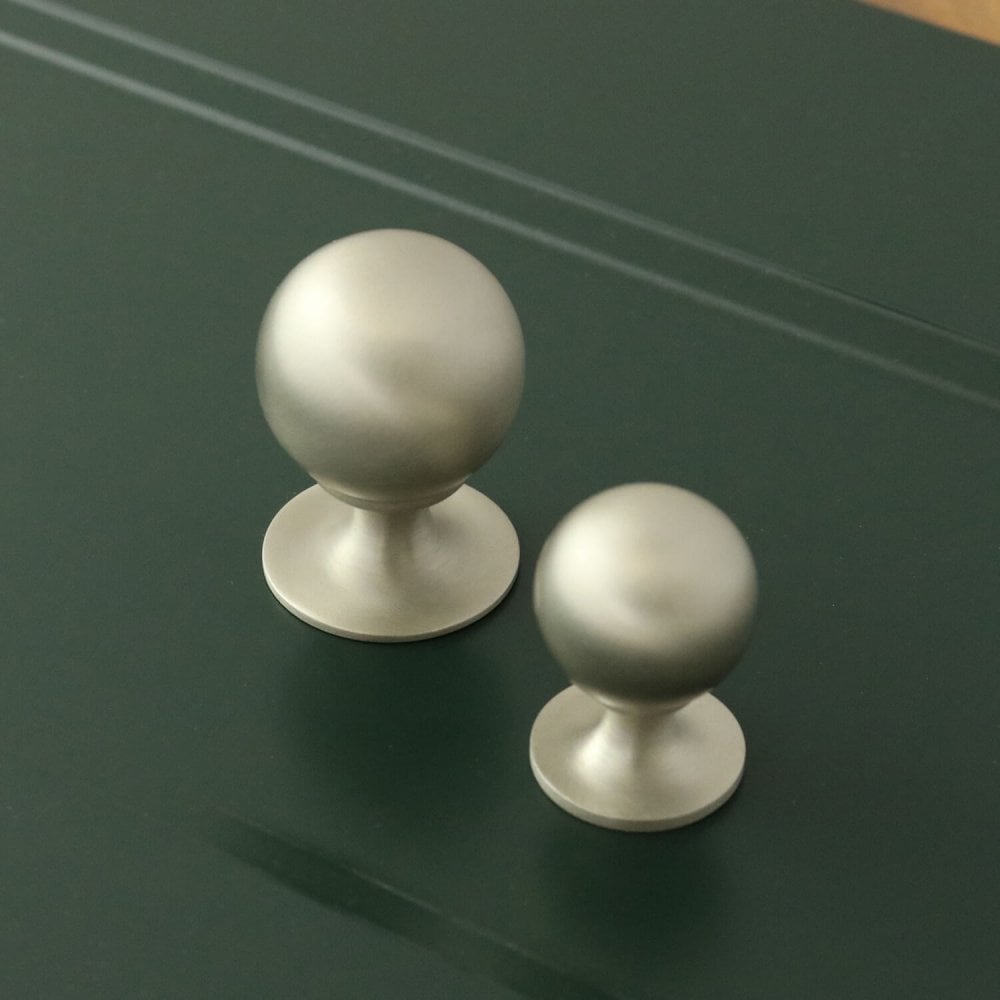 Henley Ball Cupboard Knob - Satin Nickel