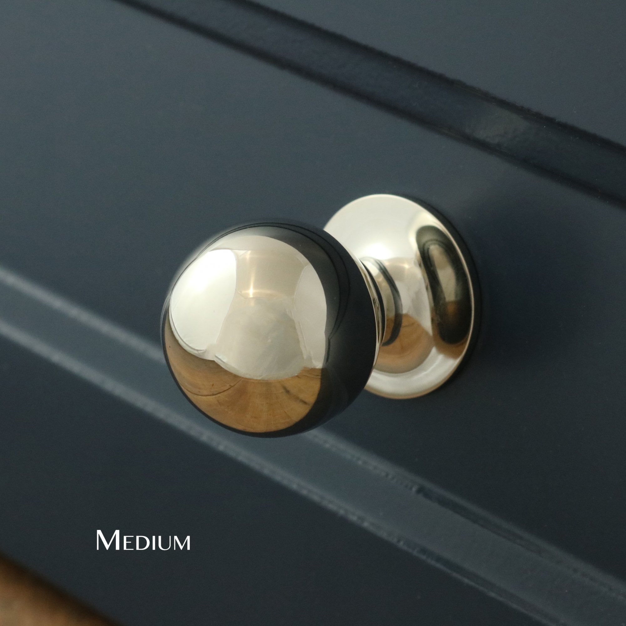 Henley Ball Cupboard Knob - Polished Nickel