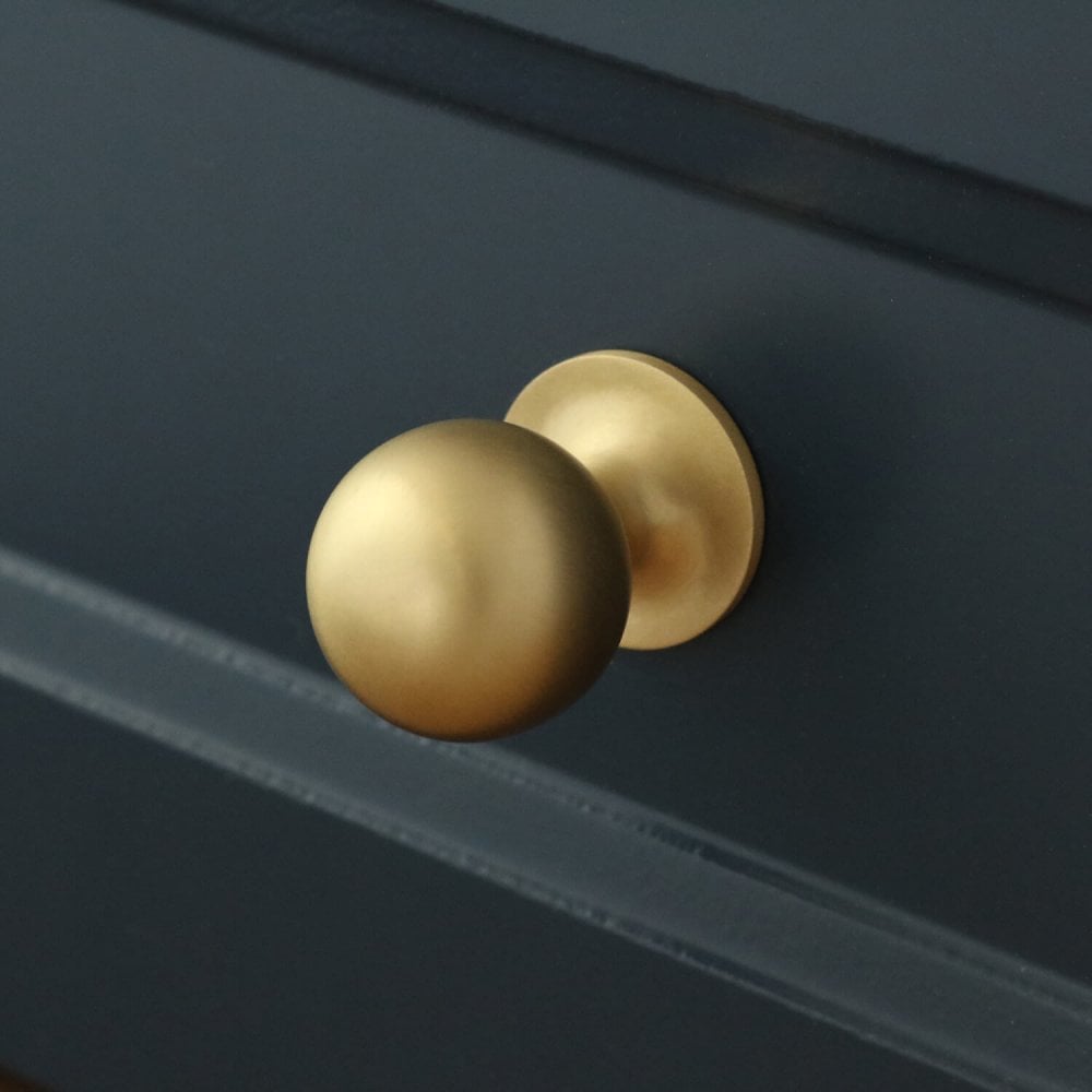 Henley Ball Cupboard Knob - Satin Brass