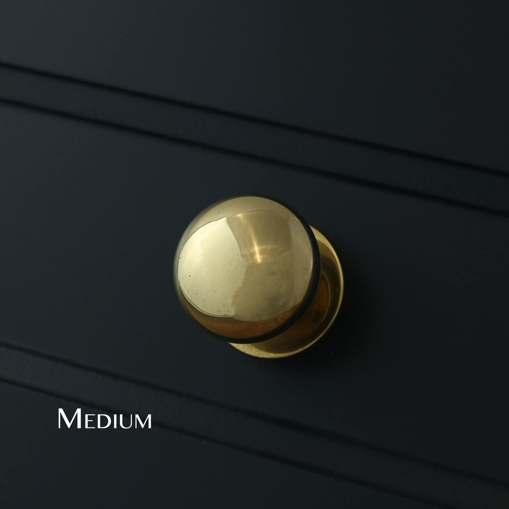 Henley Bun Cabinet Knob - Unlacquered Brass