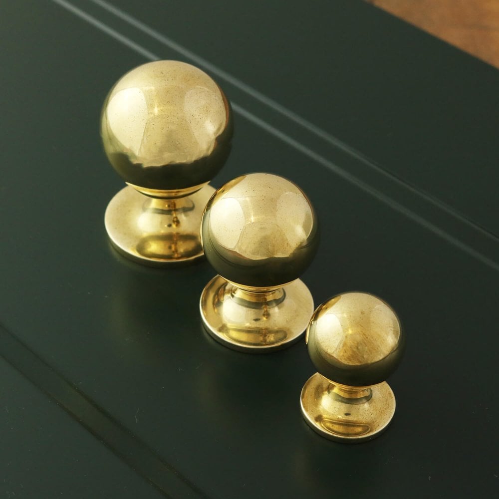 Henley Ball Cupboard Knob - Unlacquered Brass