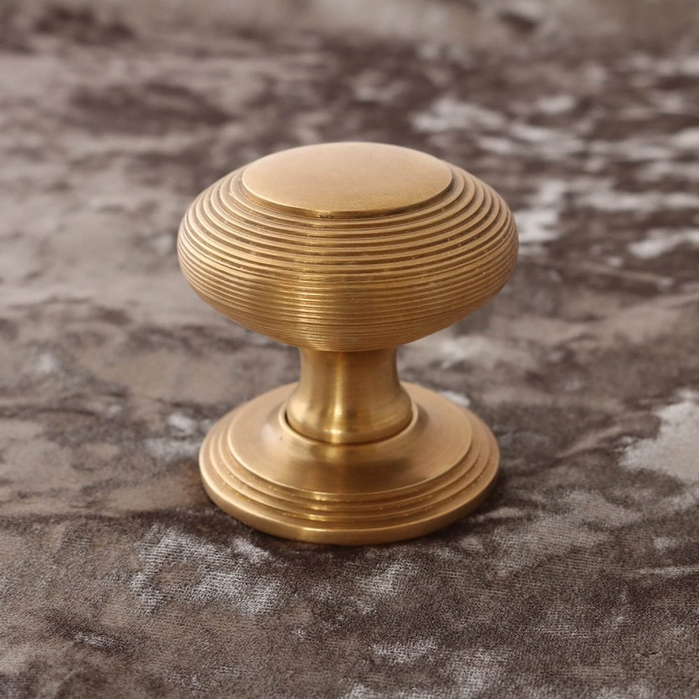 Hatton Aged Brass Reeded Door Knob