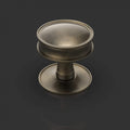 Agravain Centre Door Knob