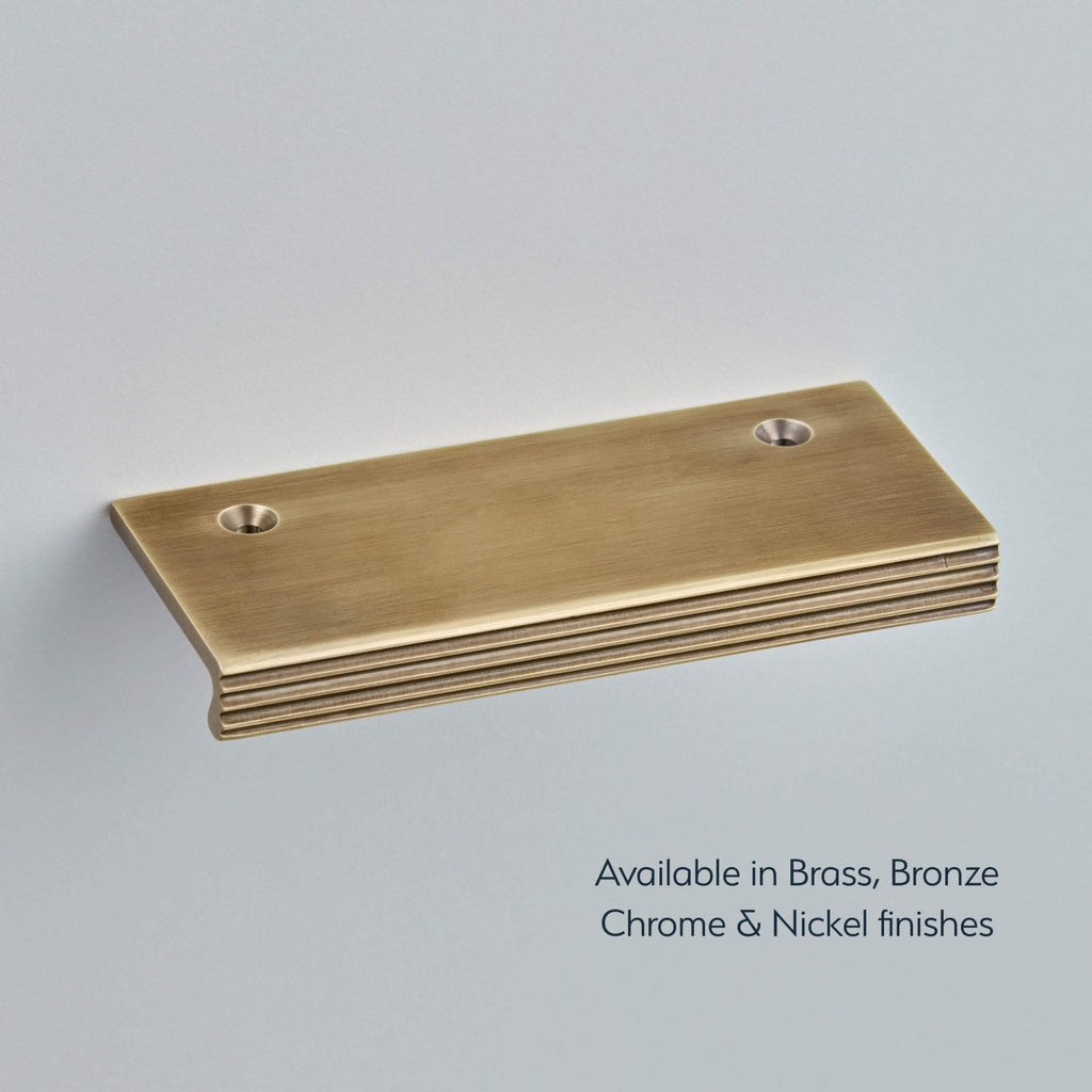 Pleated Edge Pull