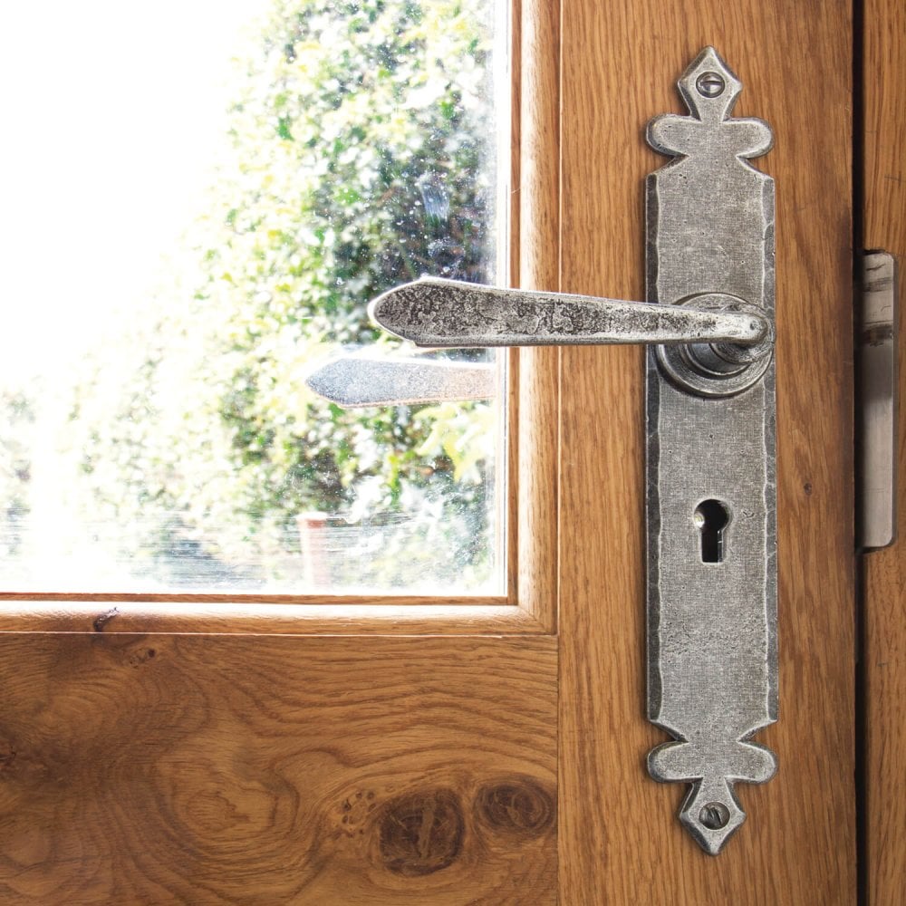 Cromwell Lever Range - Black or Pewter