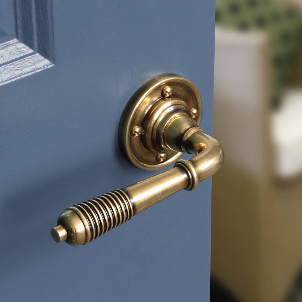 Aged Brass Reeded Lever Set