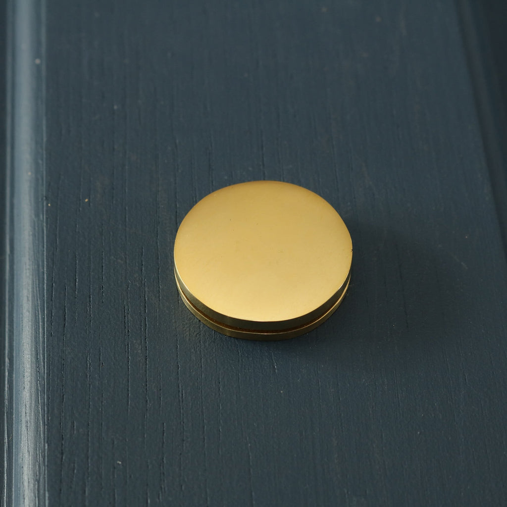 Brass Hatton Round Covered Escutcheon