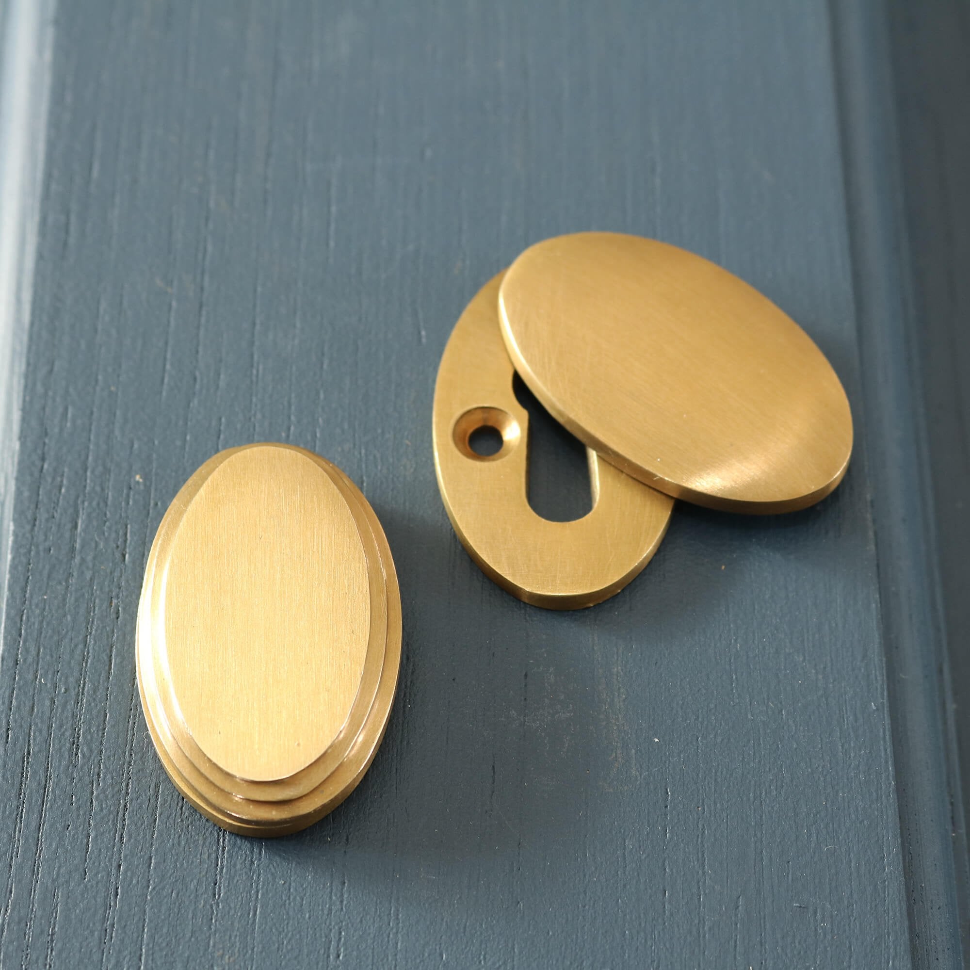 Aged Brass Hatton Oval Covered Escutcheon